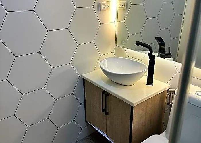 Cozi Modern Hotel 4*